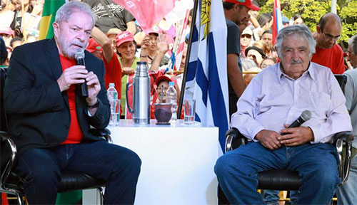 Mujica opina que Lula es la salida para la lamentable situación en Brasil
